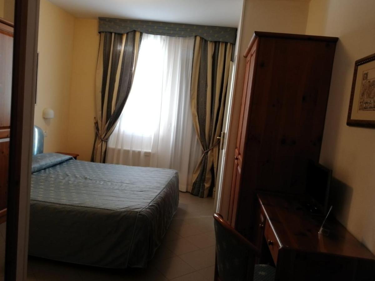 Hotel Locanda Del Passo Pomposa Bagian luar foto